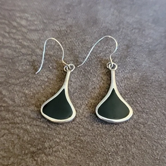 VTG ATI Sterling Silver Onyx Teardrop Dangle Hook Earrings