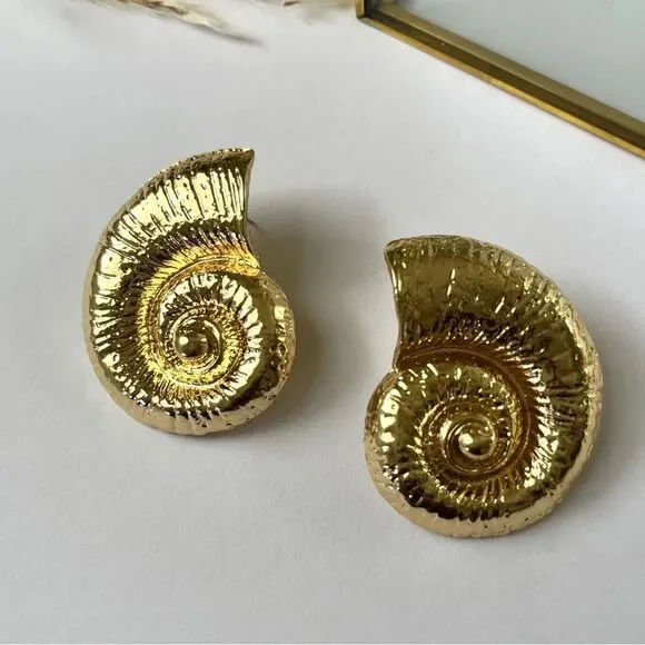 Gold Shell Earrings #1675