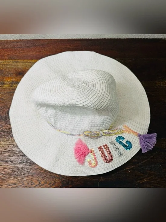 Juicy Couture White Hat with‎ colorful logo kids