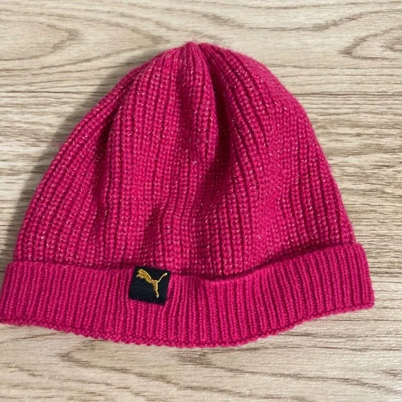 Puma Beanie GILRS OSFA Pink Gold‎ Metallic Sparkle Ribbed Knit Hat USWGR