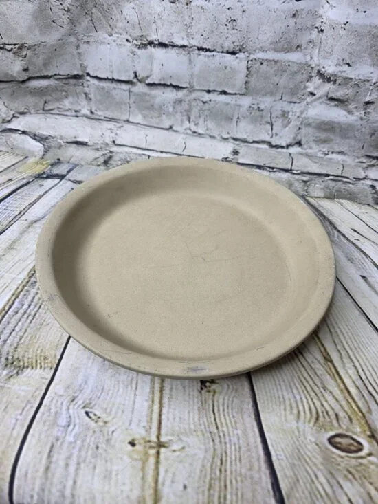 Pampered Chef 10 in. Round Stoneware Pie Plate USA  Heritage Collection K118