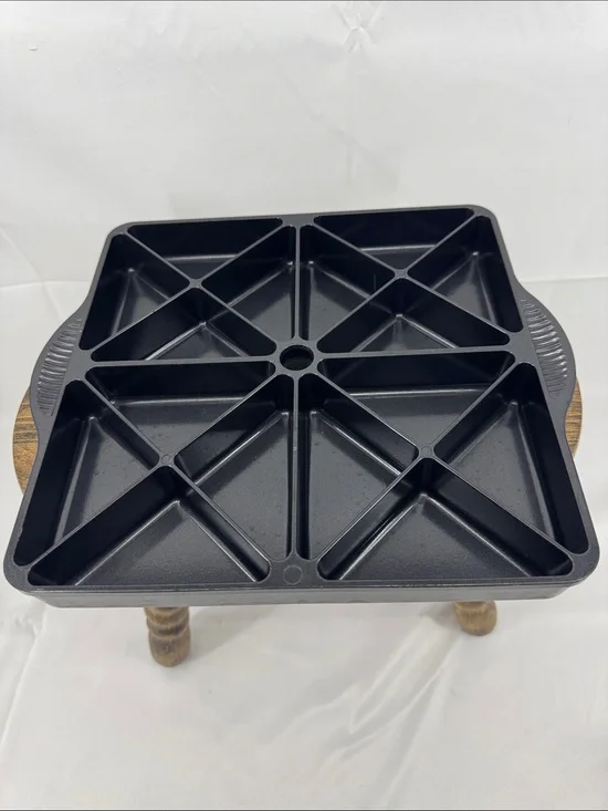 Nordic Ware Non-stick Mini Scone Pan - Makes 12