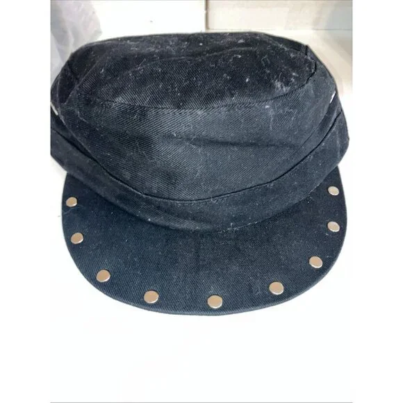 Kiss Me Hat Preloved