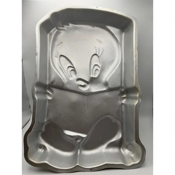 Vintage 1978 Tweety Bird Cake‎ Pan Warner Bros Aluminum Baking Mold