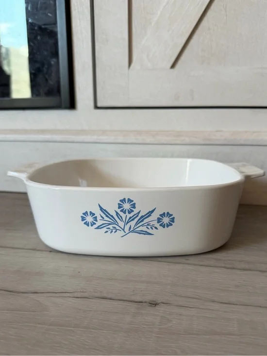 A2B blue cornflower casserole dish 2quart
