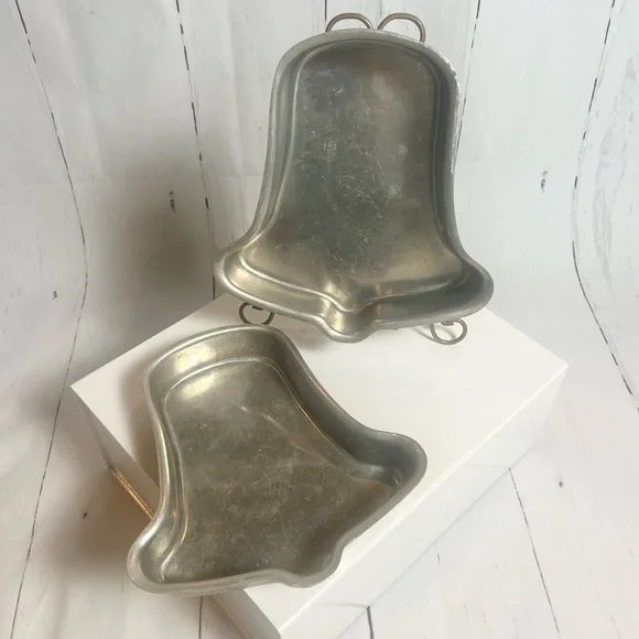 Vintage Aluminum Bell Cake Pans Set of 2 - Wedding, Christmas & Bridal Shower