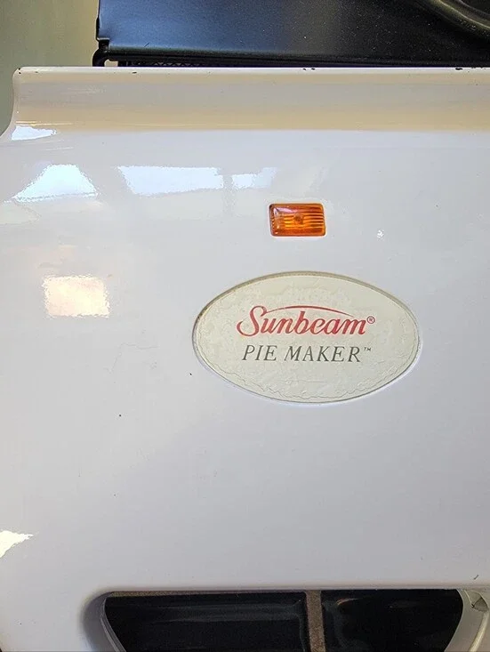 Sunbeam White Pie Maker with Orange Indicator Light