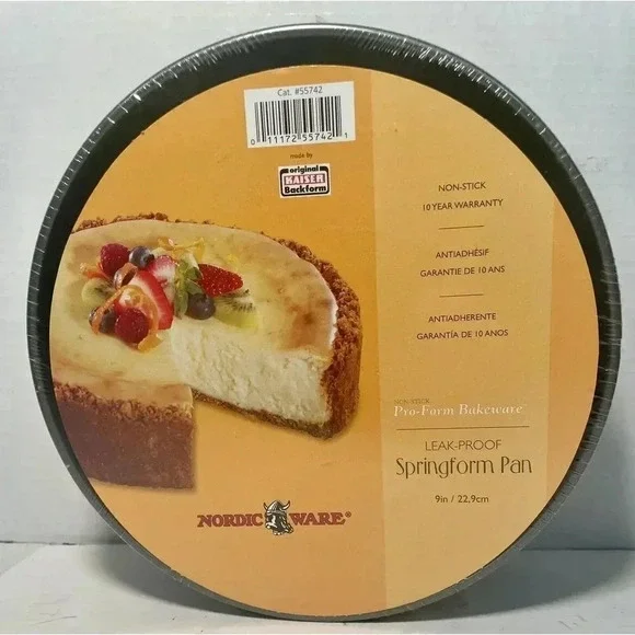 Nordic Ware Springform Pan, 10 Cup,‎ 9 Inch