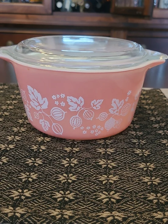 Vintage PYREX Pink Gooseberry #473 - 1 Qt Casserole Dish with Lid USA Like New!!