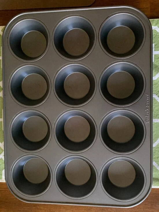 Baker's Secret 12 Cup Nonstick Muffin Cupcake Pan Steel Baking Tray 14x10