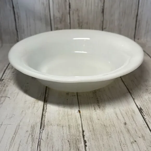 Vintage CORNING WARE   TM‎ REG Smooth Milk Glass Serving Bowl 1951 USA 9 3/4”