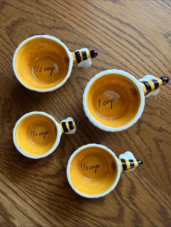 Bee-Themed Ceramic Measuring Cups - Yellow and Black