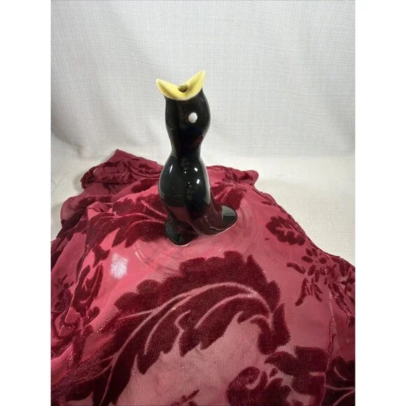 Vintage Style Ceramic Blackbird Pie Funnel / Vent