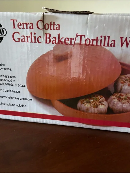 Terracotta Garlic Baker Tortilla Warmer - Terracotta Orange