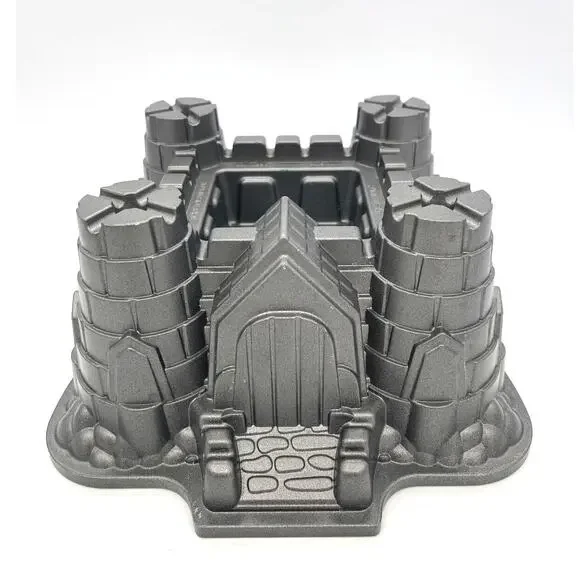 Nordic Ware Cast Aluminum Castle Bundt Cake 10 Cup Baking Pan USA