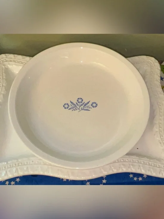 Vintage CorningWare Blue Cornflower Pie Plate 9-inch