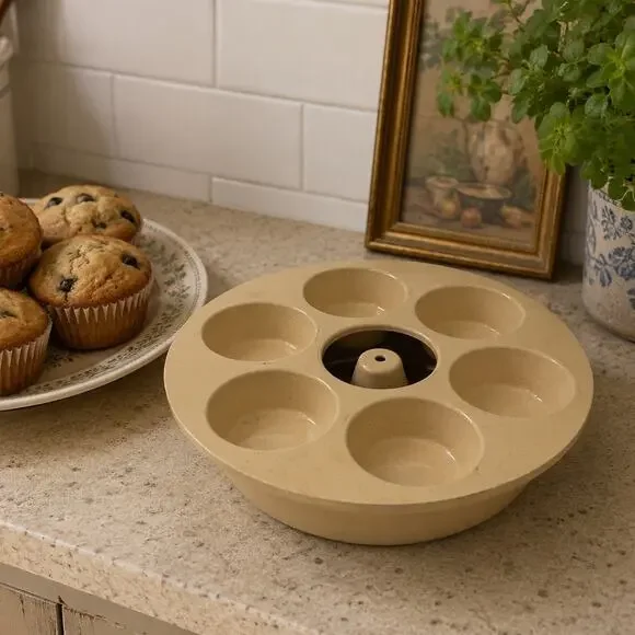 1980's Regal Ware Baking Pan