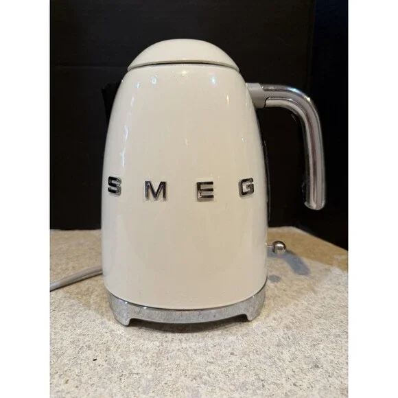 SMEG KLF03CRUS Cream Retro 1.7L Electric Kettle 7-Cup Tested Working