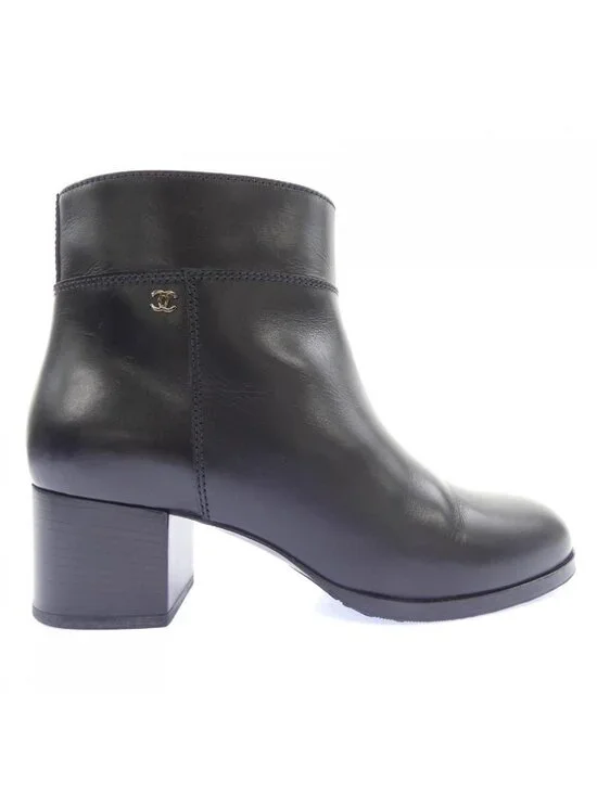 Chanel Boots Black