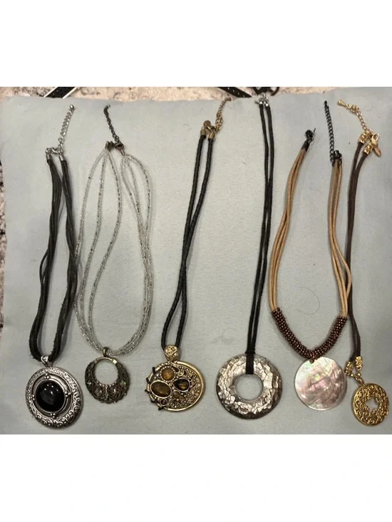 Lot of 6 vintage choker necklaces