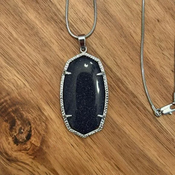 Park Lane | Sparkly Pendant Necklace | 24” Length