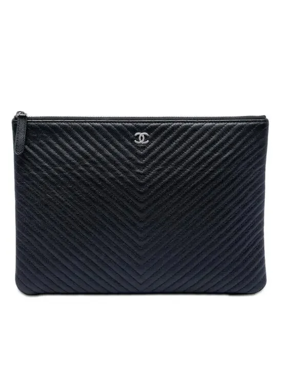 Chanel Medium Cc Chevron Caviar O Case #284792C10B