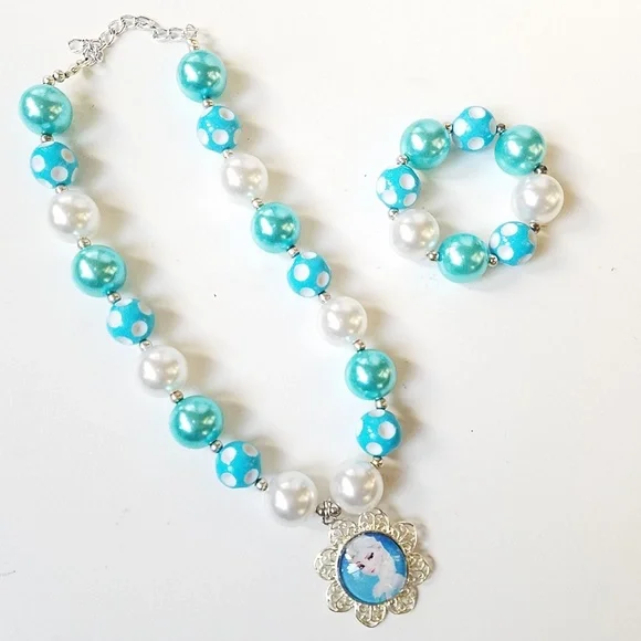 Frozen | Themed bubble gum necklace & bracelet set