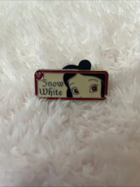 Disney Snow White Enamel Pin - Black, Red, Cream