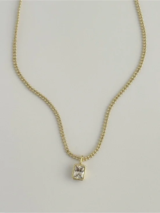 Mila Necklace