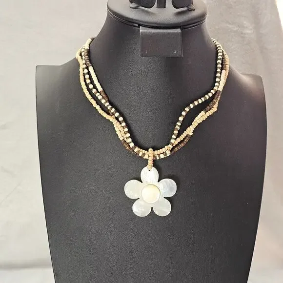 Vintage Multi-Strand Wood Bead Necklace Mother of Pearl MOP Flower Pendant Boho