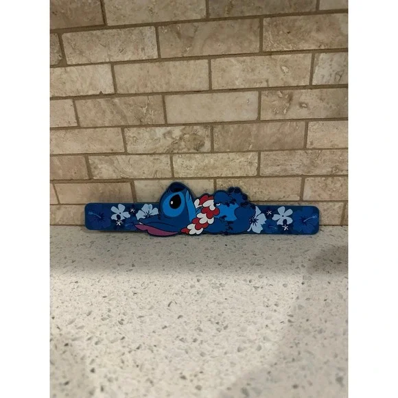 Walt Disney Parks Slap‎ Bracelet - Lilo & Stitch - Laying Down Stitch w/ Lei