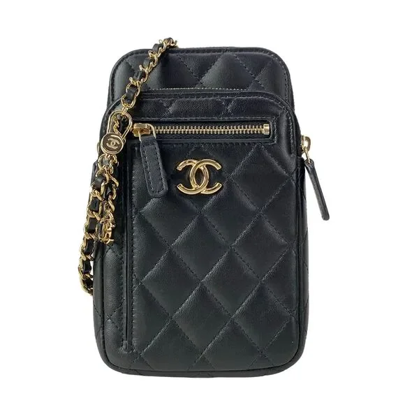 Chanel Matelasse Shoulder Bag AP3739