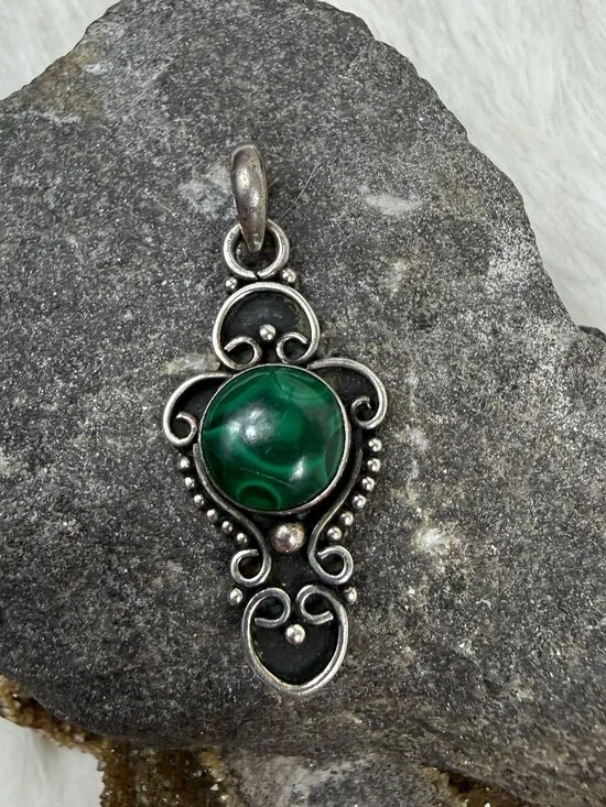 Vintage Sterling Silver Malachite Pendant 1.5