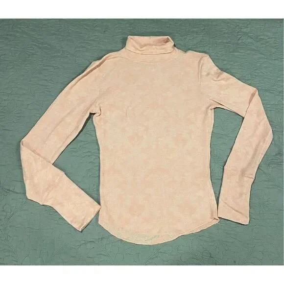 Free People Lightweight Pink Long Sleeve Turtle Neck Top Small