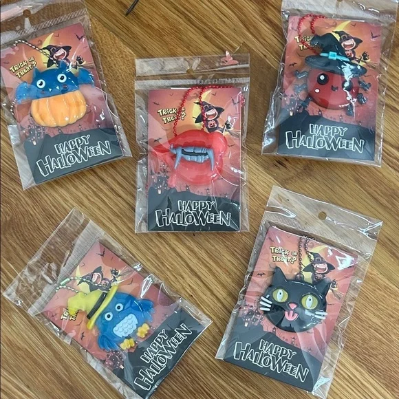 Halloween light up necklace bundle of 5 new kids Set