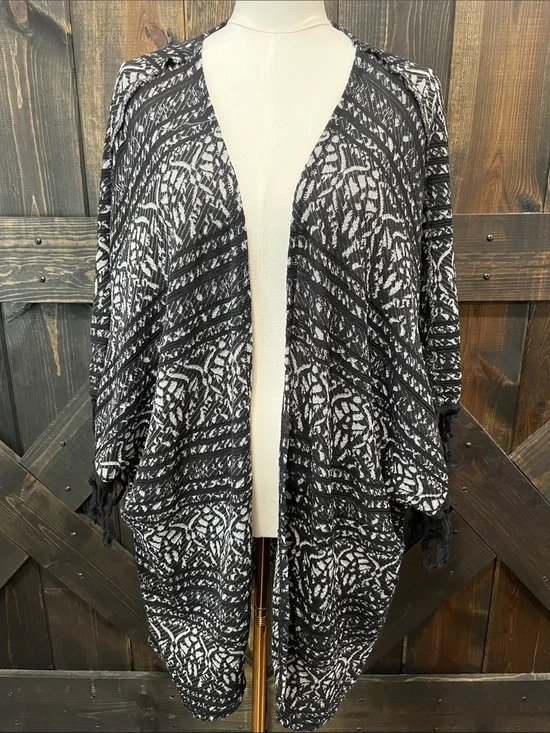 Free People Oversized Fringe Kimono Open Cardigan XS S Geo Printed Boho Layering