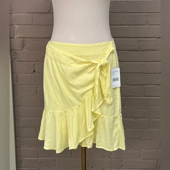Free People  NWT   Linen Blend Yellow Wrap Skirt  10