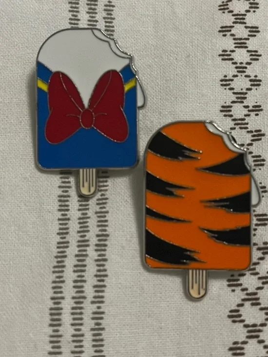 DISNEY: Ice Cream/Popsicle Enamel Pin Set - Tigger & Donald Duck