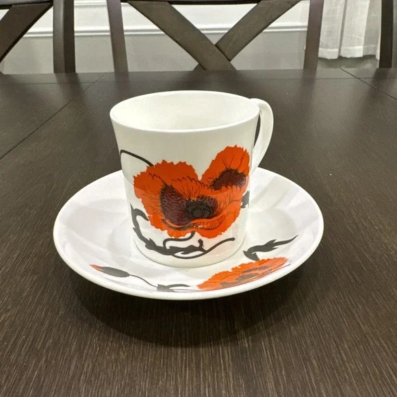 WEDGWOOD  tea cup and saucer  Susie Cooper‎ Corn poppy floral  teacup coffee cup