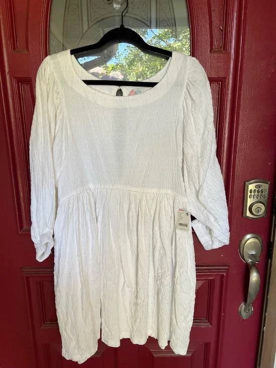 Free People white mini beach dress. NWT