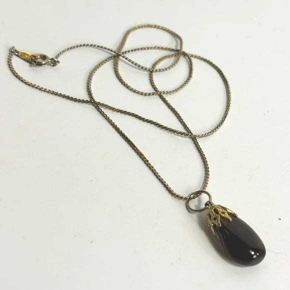 Gold Tone Chain Necklace‎ with Dark Teardrop Pendant