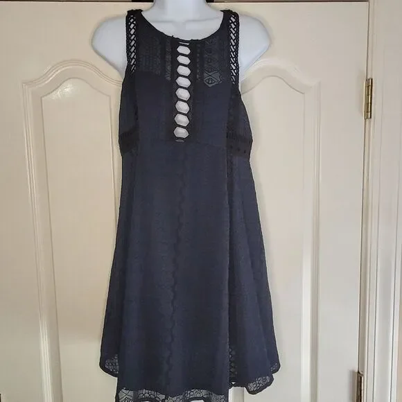 Free People Mini Tank‎ Dress Sz 4 Crochet Cutout Skater Navy Black Lined Pockets