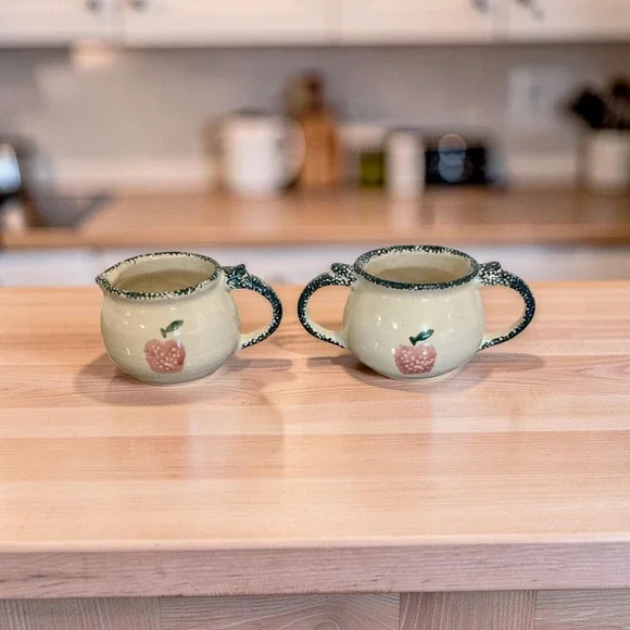 Loomco‎ China Cream and Sugar Set Apple Motif Ceramic Farmhouse Cottagecore