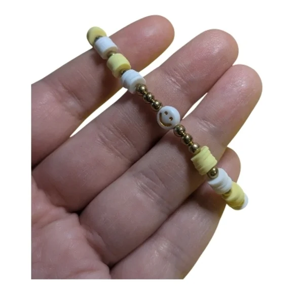 Handmade Beaded Bracelet  NEW O/S Stretchy White Smiley Clay Beads Hand Crafted