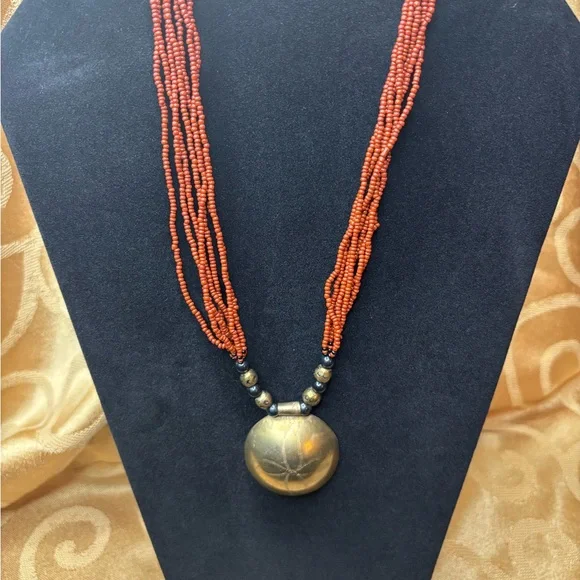 Vintage Beaded‎ Orange and Black Tones with Gold Starfish Pendant Necklace 20