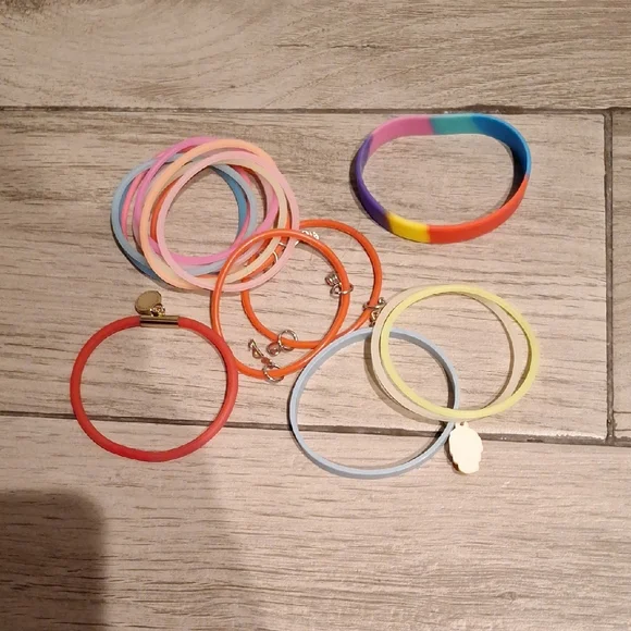 🍋‍🟩Colorful Rubber Bracelet Set💘