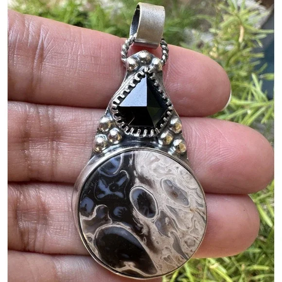 Cheri Rossman Pendant 1.75 Inch Petrified Palm Root Onyx 925 Sterling 11.2g‎ USA