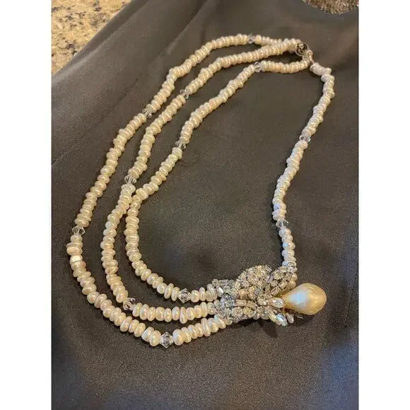 Necklace Pearl necklace vintage hand, beaded strong with crystals, vintage