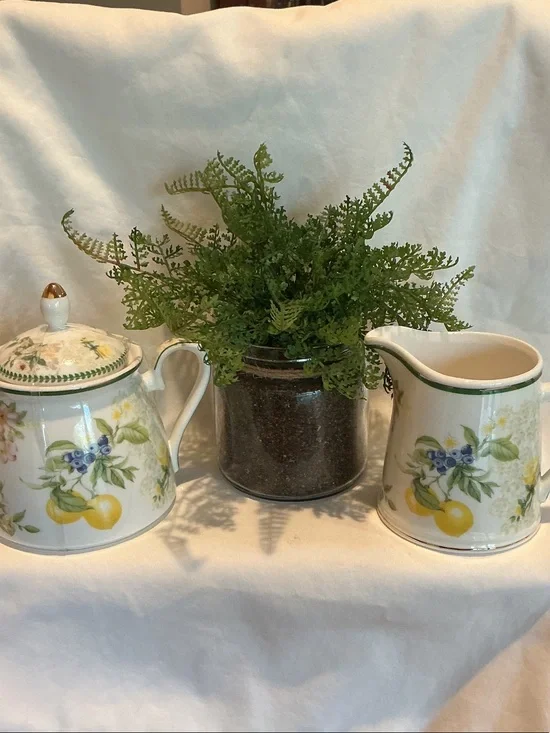 Lemon & Blueberry Cream and Sugar Set
