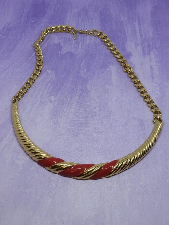 Vintage Monet 70s Red Enamel &Gold Tone Choker Necklace